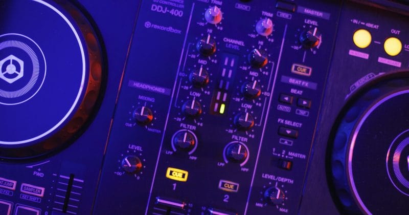 set of pioneer cdj's as proxy for dj tips for beginners learning to beatmatch